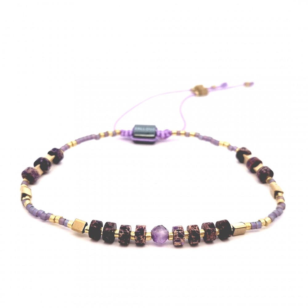 Women's handmade bracelet made of semi-precious stones